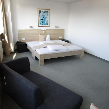 Businesshotel & Appartements Stuttgart-Vaihingen Eksteriør billede