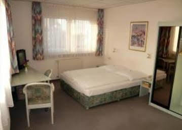 Businesshotel & Appartements Stuttgart-Vaihingen Eksteriør billede